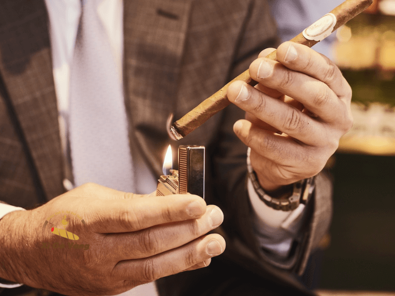 Thưởng thức xì gà trong kỳ nghỉ thư giãn